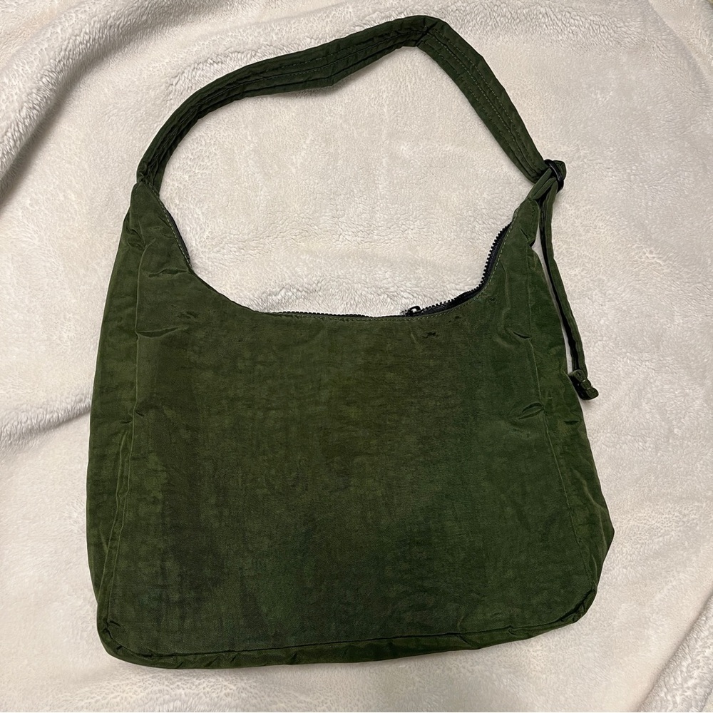 Baggu Nylon Shoulder Bag in Bay Laurel - EUC
